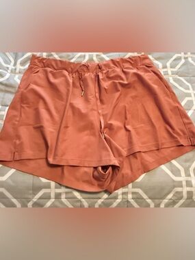 Old Navy Active Women's Orange High-Rise PowerSoft Shorts